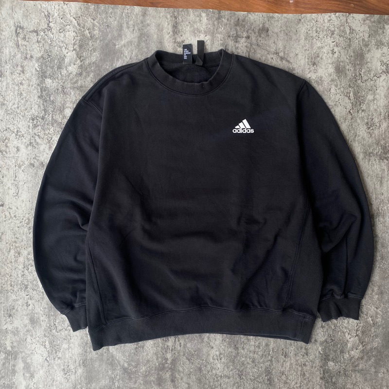Adidas essentials crewneck second