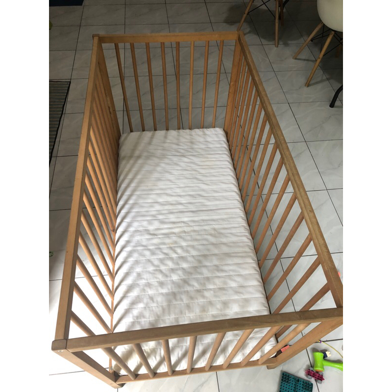 baby box ikea snigglar (sold)