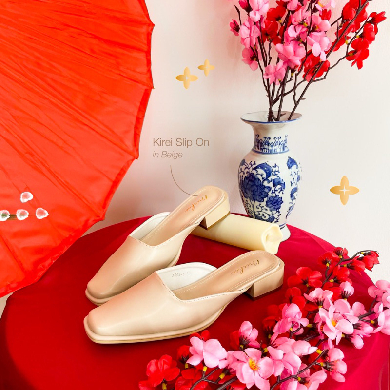 MICHIE - Kirei Slip Ons (3 cm) | CNY SHOES/HEELS