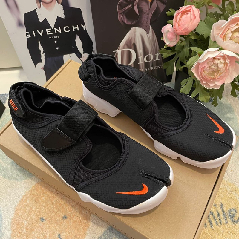 Nike Air Rift Black Rush Orange White Noir Blanc Size 39