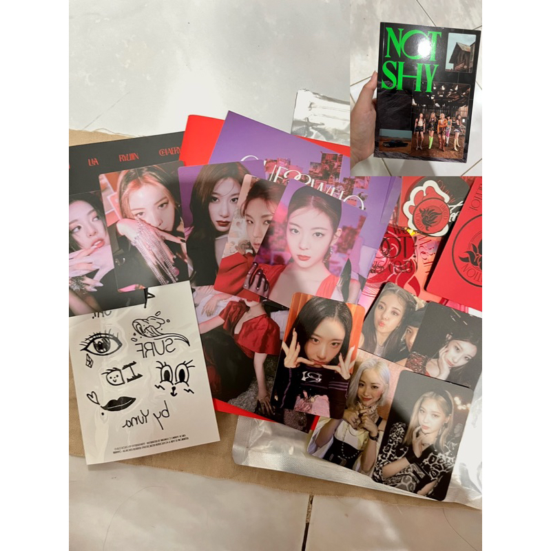 ITZY Guess Who Limited Edition & Not Shy Album + Chaeryeong Cheshire PC