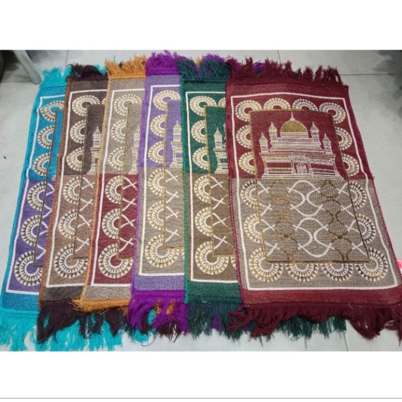 Sajadah / sajadah kecil / sajadah murah / sajadah bagus / sajadah muka / sajadah anak / perlengkapan