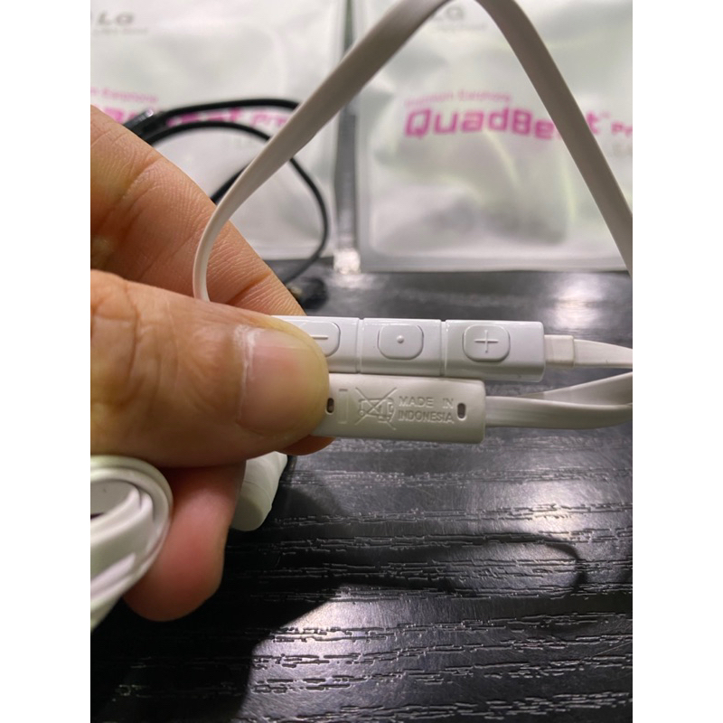 HF LG QuadBeat Pro headset LG Original 100% Mega Bass HF Premium Earphone