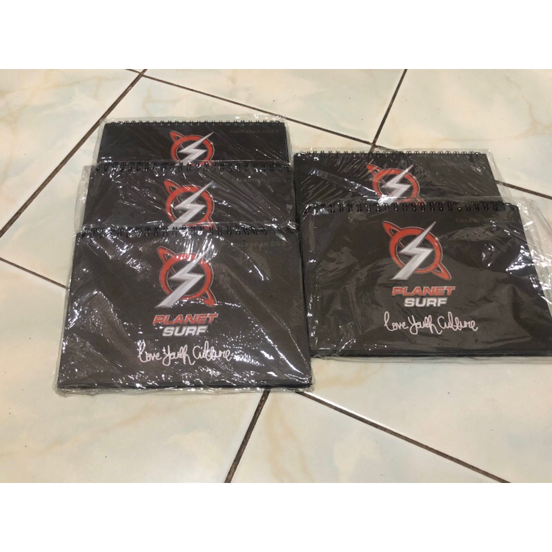 

KALENDER PLANET SURF ORIGINAL 2023