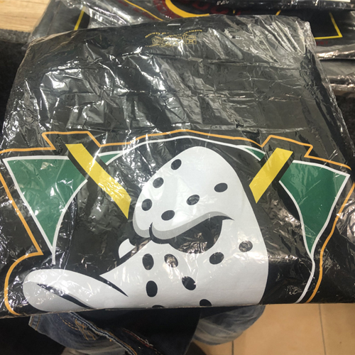 Kaos Mighty Ducks of Anaheim Tshirt 100% Cotton