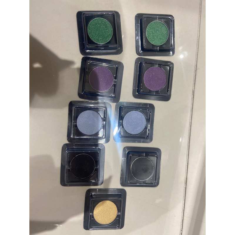 eyeshadow shiney LT PRO REFILL minus kardus