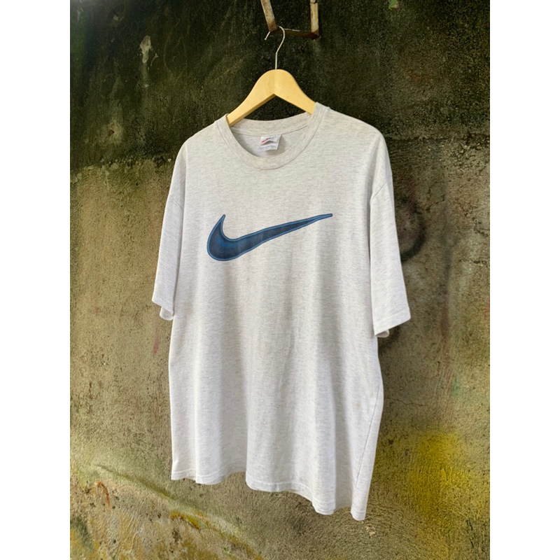 kaos nike vtg big swoosh