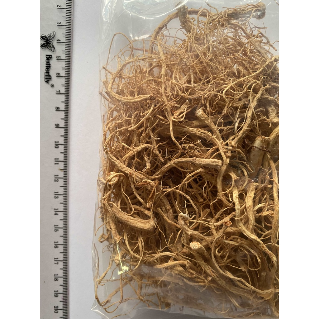 

Pak Sem Si / Yong Sem Ciu / Bai Shen Xu / Panax Ginseng / 白参须 100 gram
