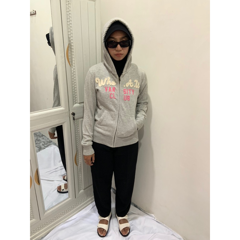 hoodie whoau jaket second