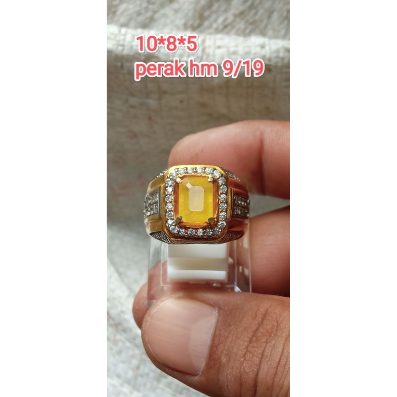 BATU YELLOW SAFIR/YAKUT SRILANKA