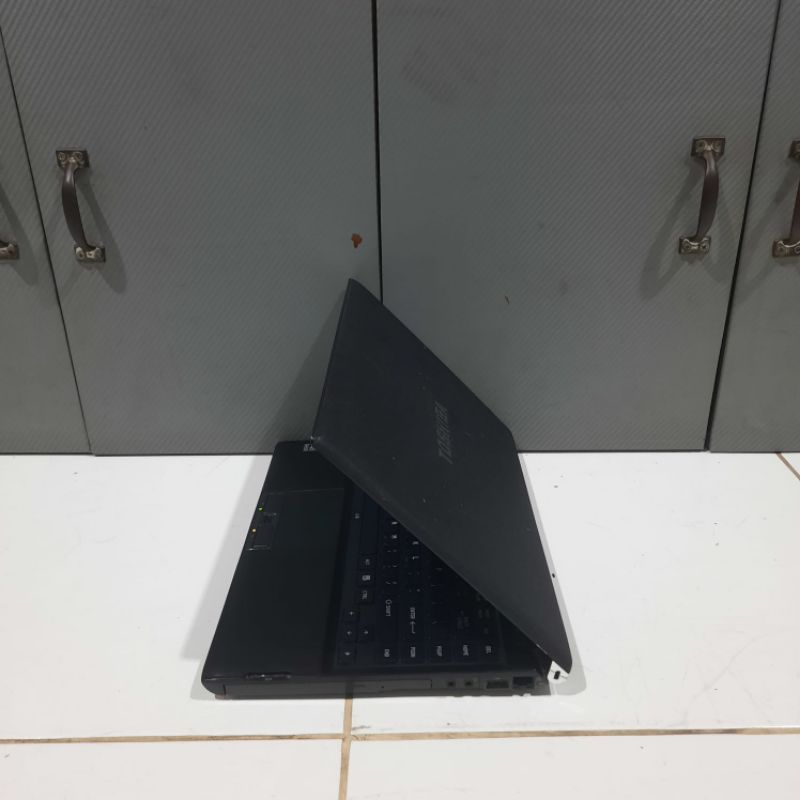 Laptop Toshiba Dynabook R731/D intel Cor i5 2.5Ghz Ram 4Gb SSD 128GB Windows 10 slim mulus