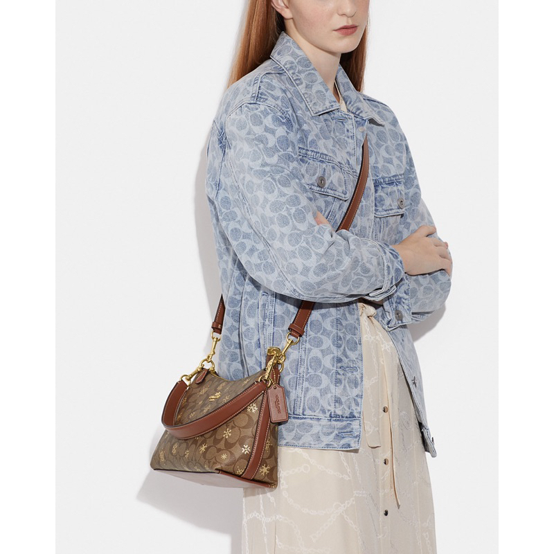Coach Clara Shoulder Bag In Signature Canvas With Snowflake Print (CE586)