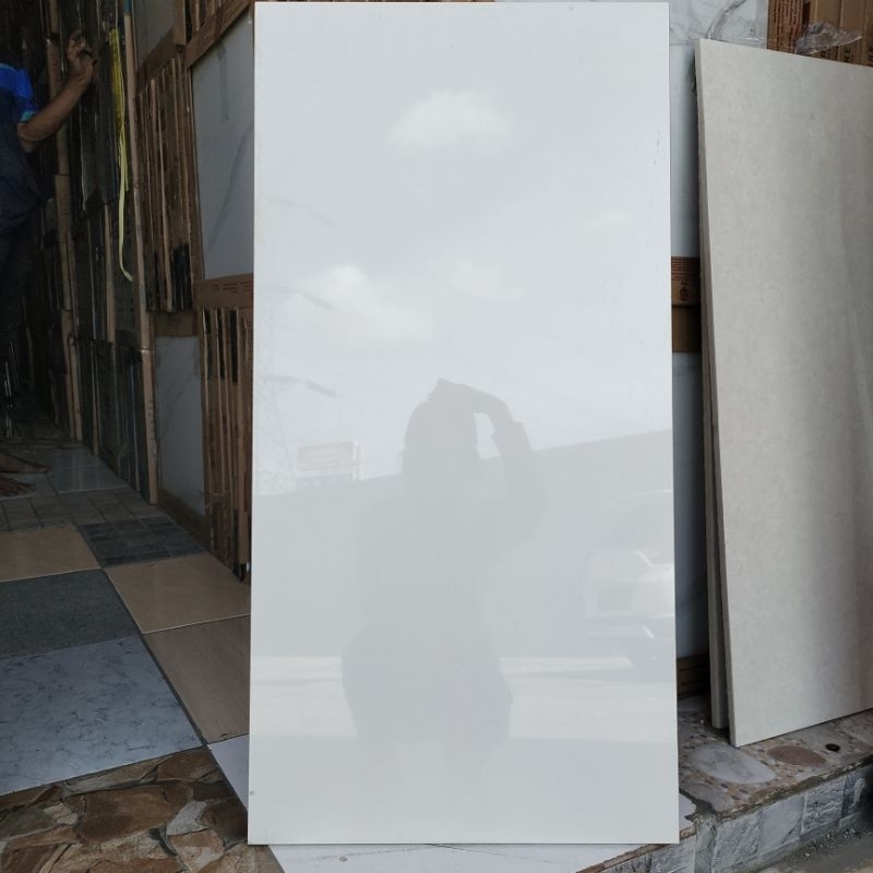 GRANIT - KERAMIK 40x80 ABU GREY - WHITE DINDING GLOSSY - MATT mul