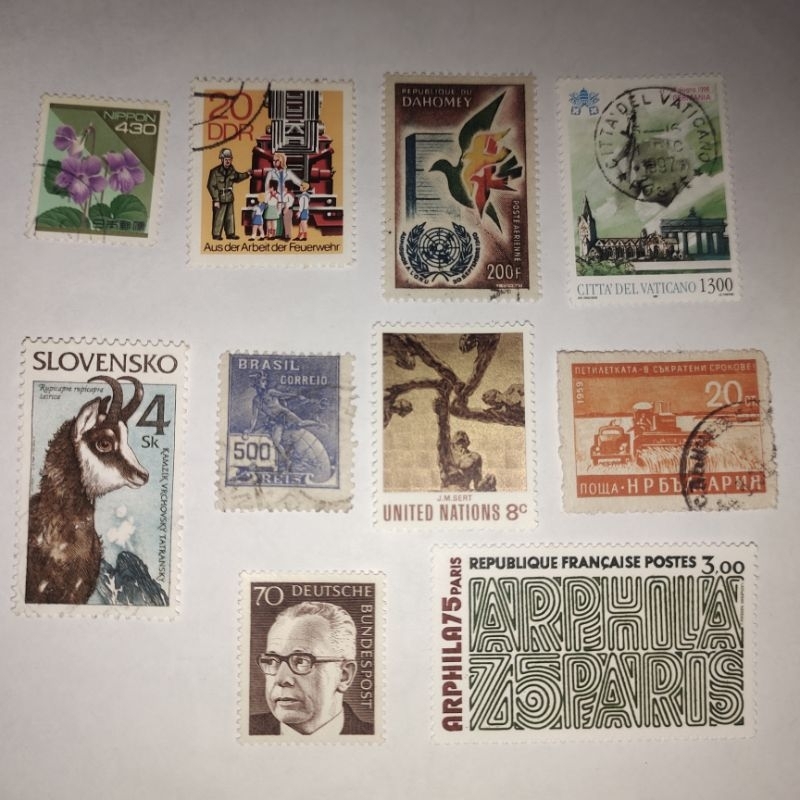 

LOT. 3 10 KEPING PERANGKO MANCANEGARA