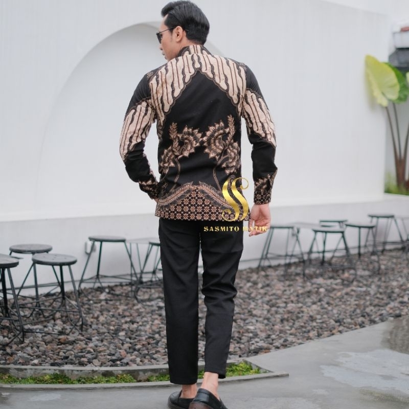 SASMITO BATIK X ADEBA BATIK HITAM CASUAL