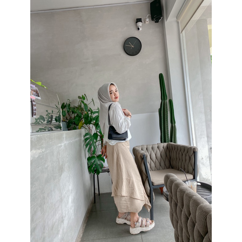 Binar Basic Blouse Polos / Blouse Putih / Blouse Polos / Blouse Polos Wanita / Blouse Putih Polos / Blouse Hitam - Baju Putih Atasan Wanita Blouse - Blouse Hitam Wanita - Blouse Hitam Polos