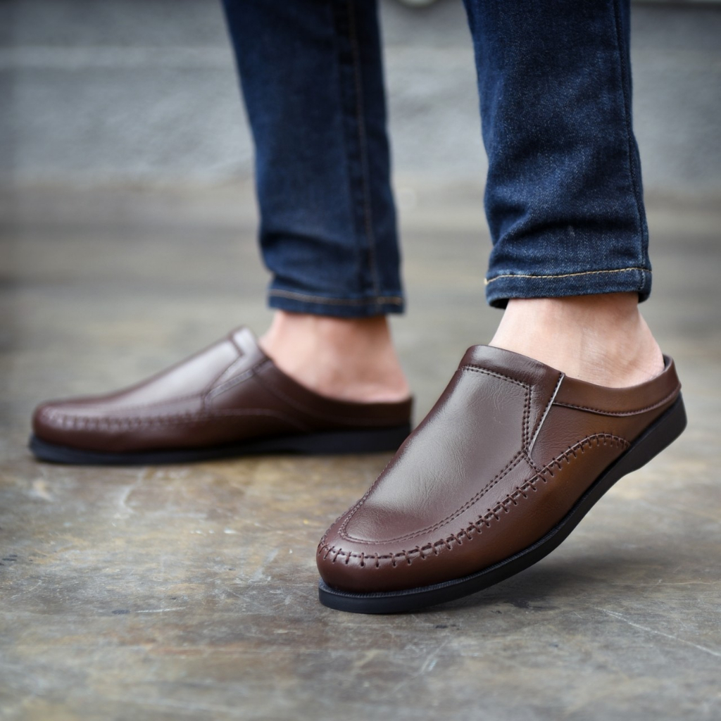 RIONZ MARCO- Sepatu Kulit PU Asli Casual Santai Slip On Pria Mules Slop Tutong Bustong Cowok Dewasa Semi Formal Pria Kantor Pesta Kondangan Gereja Original Murah Trendy Terbaru Terlaris