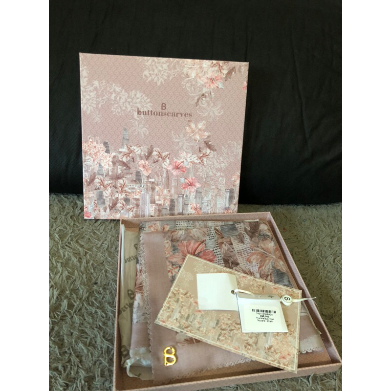 Preloved Buttonscarves Malaya KHAKI