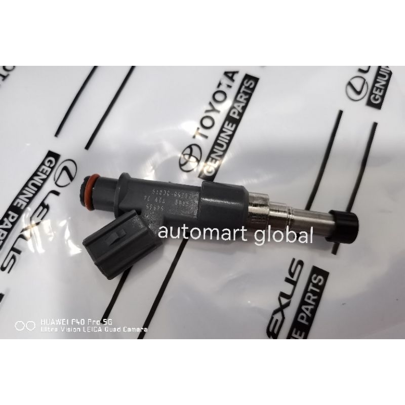 Nozzle injektor fortuner hilux innova bensin original 23250-oc010