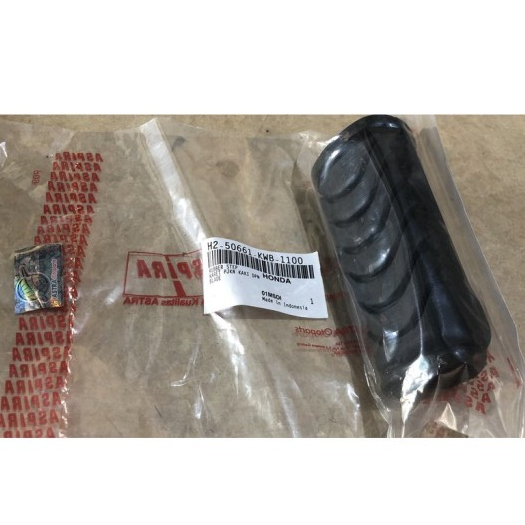 Karet Foot Step Depan - Blade Revo Absolute Revo FI Asli Aspira H2-50661-KWB-1100