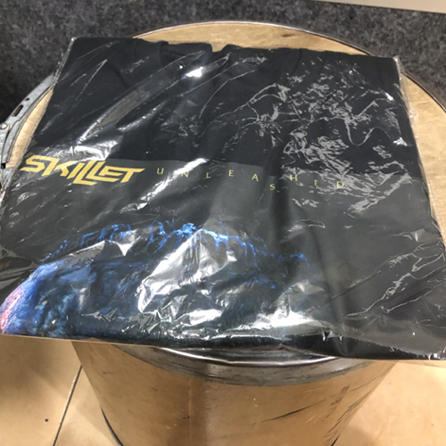 Kaos SKILLET UNLEASHED Tshirt 100% Cotton