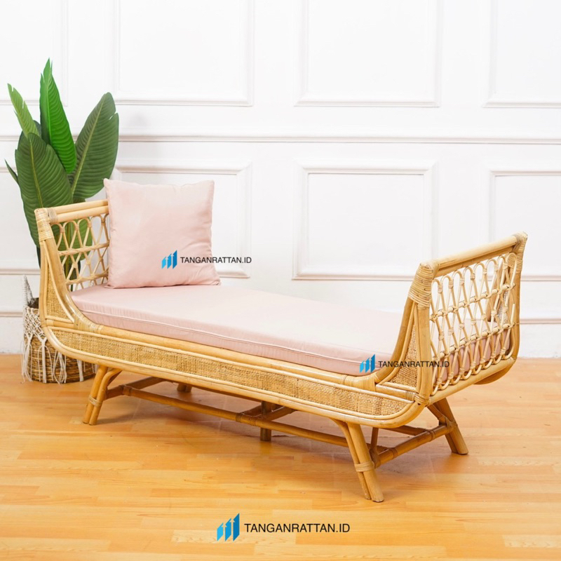 KURSI SOFA BANCH ROTAN PANJANG 3 SEATER DENGAN BANTAL / SOFA SANTAI BENCH ROTAN FINISHING MELAMIN EKSPOR