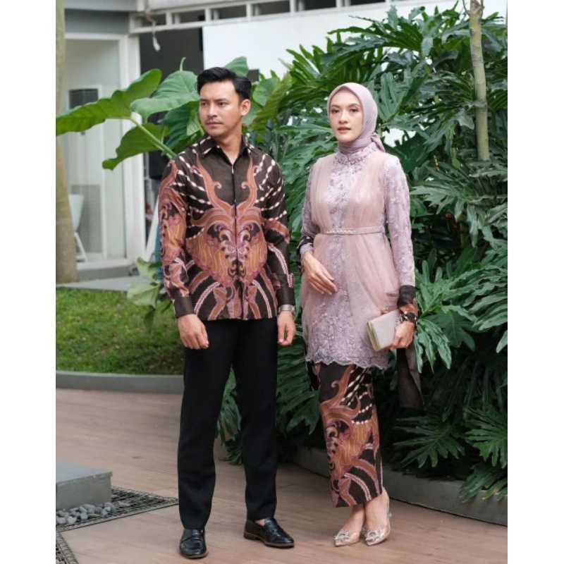 RIYANI BATIK TUNIK KABAYA BROKAT