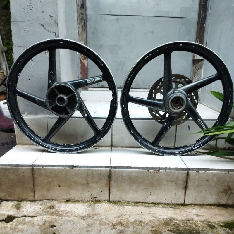 velg ENKEI suzuki satria 2tak