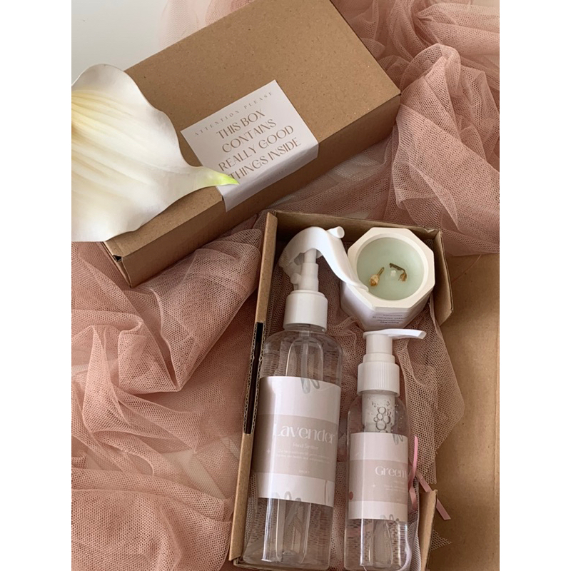 

Yumiko Hampers / hampers aromaterapi gift box lilin diffuser kado pernikahan kado ulang tahun cewe kado wisuda Gift Box scented candle souvenir pernikahan murah unik souvenir lebaran souvenir perusahaan