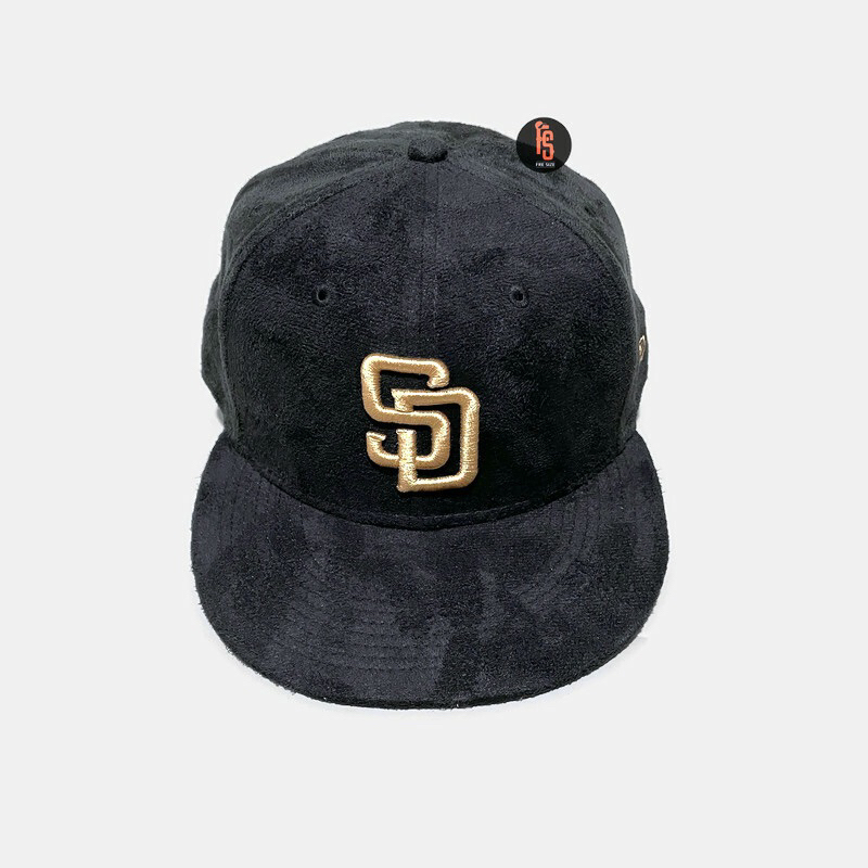 TOPI NEW ERA ORIGINAL 5950 SUEDE SAN DIEGO PADRES BLACK CAMEL