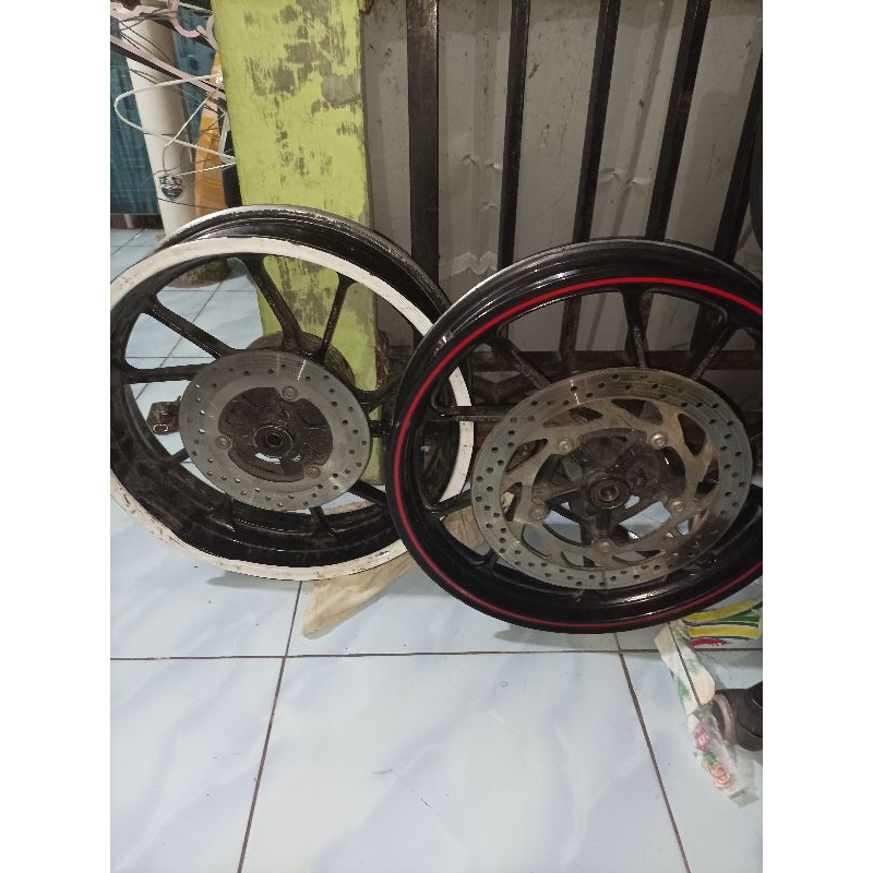 Jual Velg velk r15 vva v3 original | Shopee Indonesia