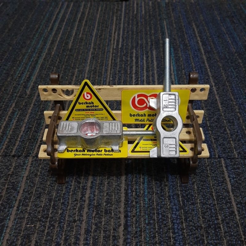 Yamaha RXZ Fizr anting setelan rantai sepasang chain adjuster set