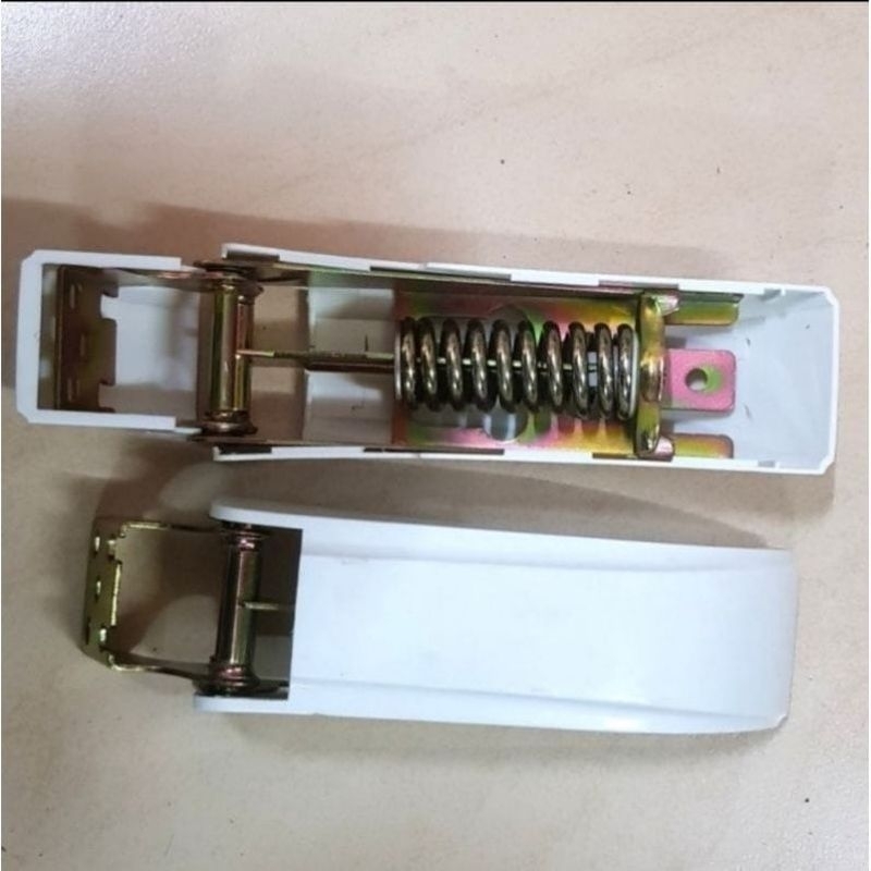 Engsel pintu kulkas freezer box