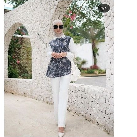 Vanilla Hijab VH Tudejul Shirt Blouse Atasan Classic Blue XL NWT