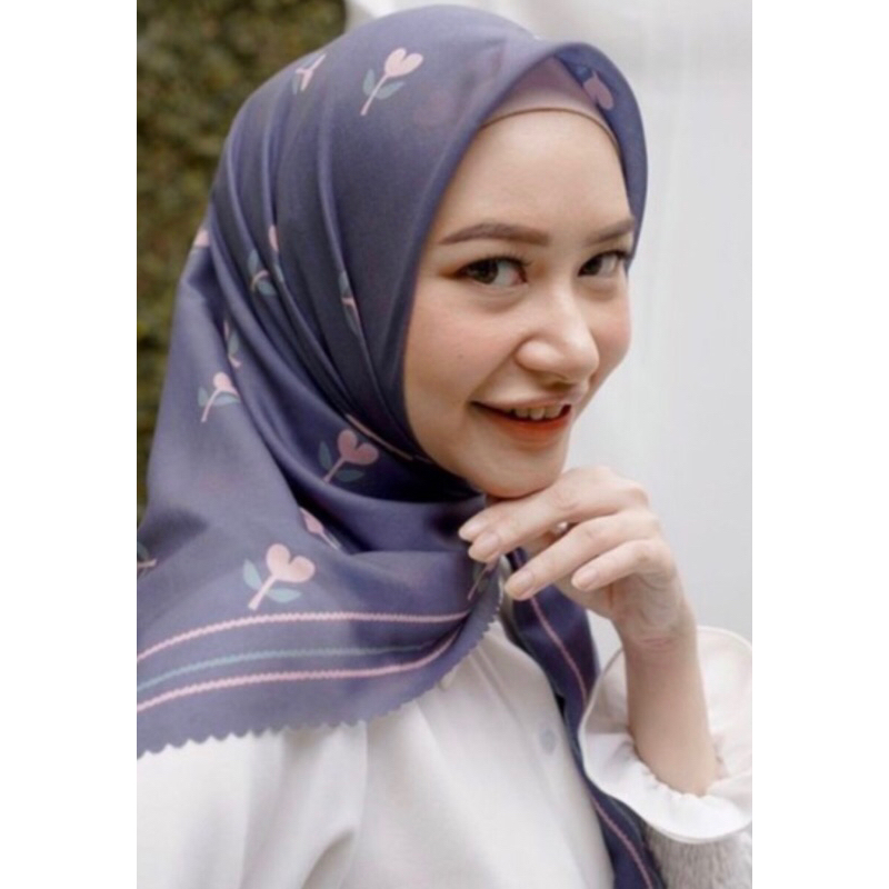 Preloved Vanilla hijab Ceria series