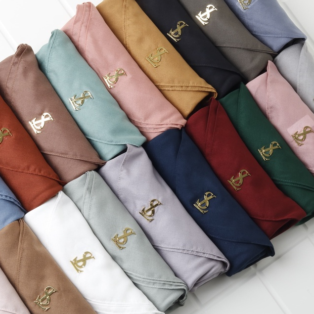 Hijab Segi Empat | Plain Voal Series | Levelup | Levelscarves
