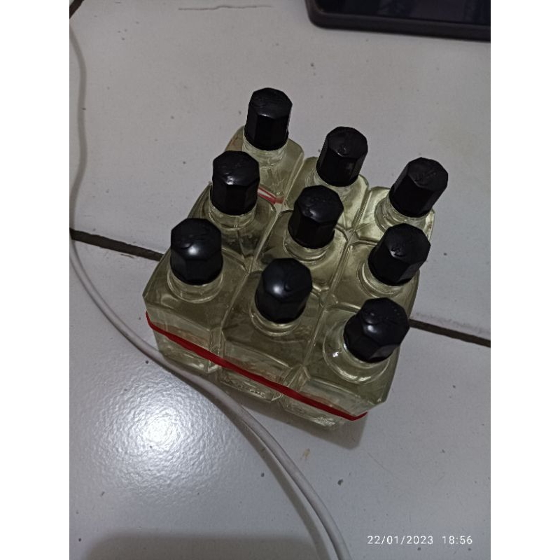 

minyak premen minyak pijit minyak urut minyak sakit perut minyak sakit kepala