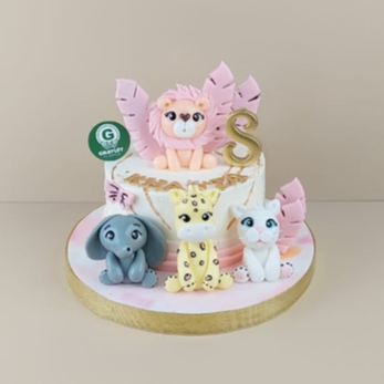 

ANIMALS BUTTERCREAM SEMI / UK 15CM / KUE ULANG TAHUN