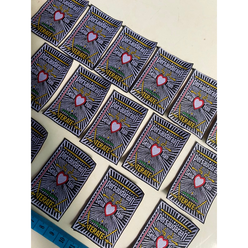 Bet Sabuk “Rajut” Bet Sabuk Siswa Psht Bet Kecil (6cmx4cm)