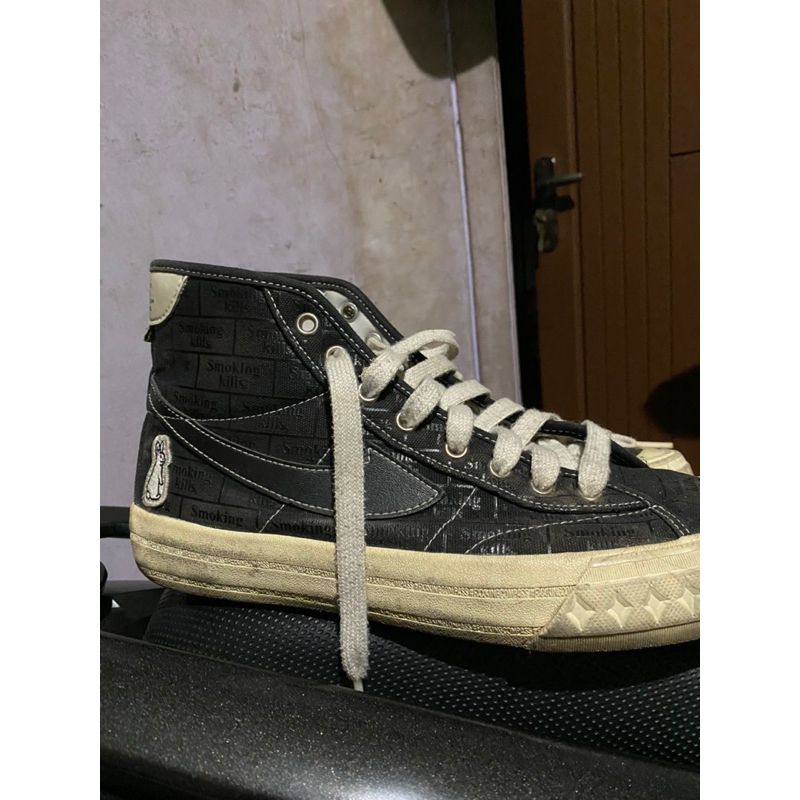 Compass fr2 Smoking High