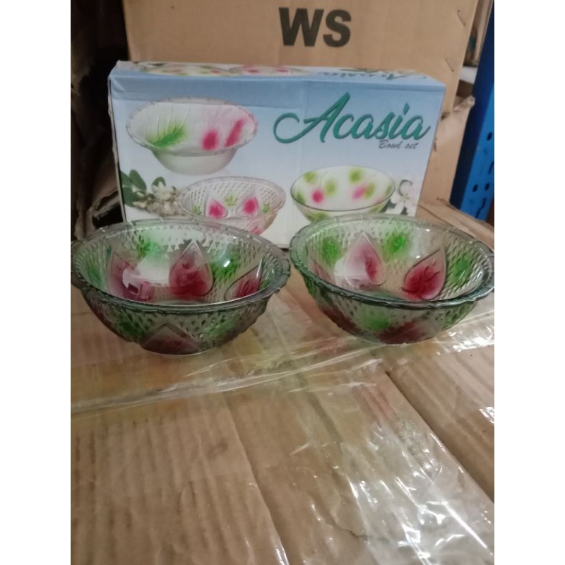 GELAS BELING DALAM KOTAK