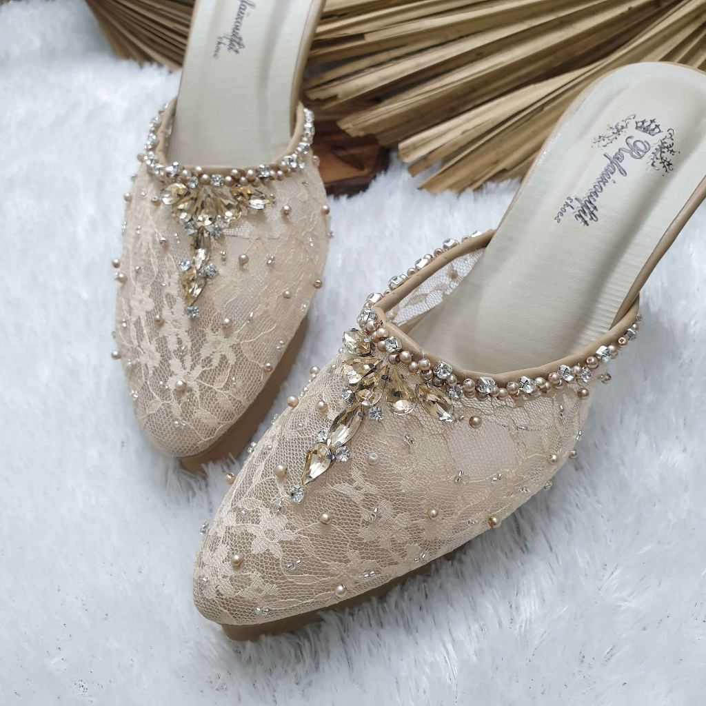 sepatu wedding pesta cantik Puspa cream hak 9cm runcing