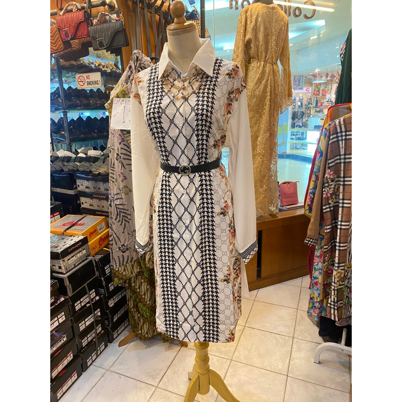 TUNIK BRANDED PUTIH Ld 120cm 15123
