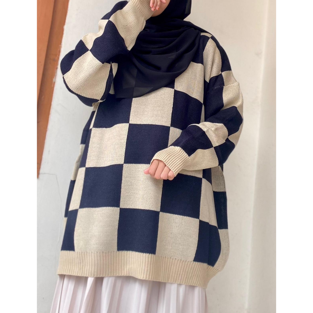 Square Sweater Rajut Oversize