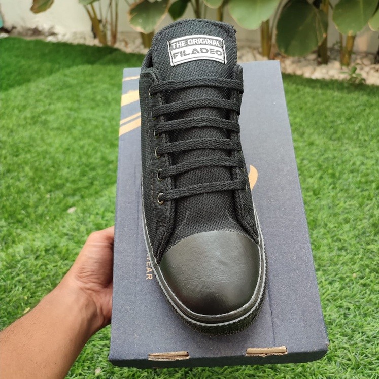 (2PCS = 1KG) COD SEPATU PRIA CASUAL FILADEO 20 LOW CLASSIC FULL HITAM FULL PUTIH/BONUS STIKER FILADEO