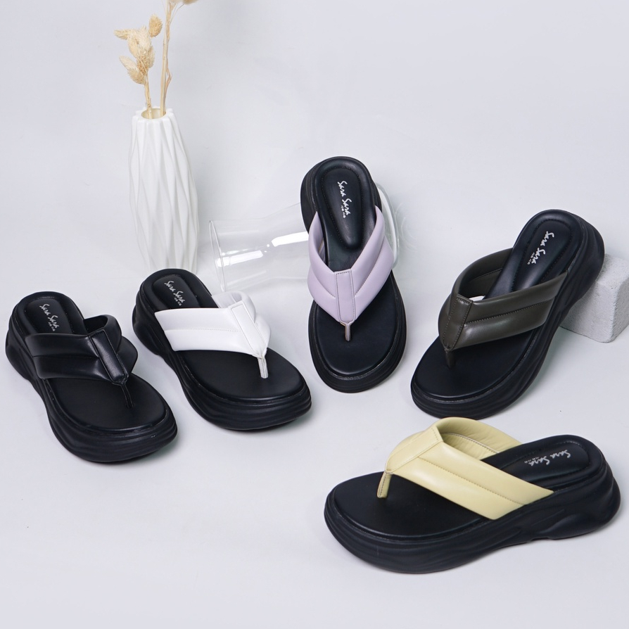 SARASARA YUK - NARITA Sandal Wanita Wedges Jepit Tinggi 5cm Size 36 - 40 Casual Sendal Cewek Platform 37 38 39 untuk Jalan Pergi Santai Japit Warna Black Hitam Putih White Premium Original Sara Sara Kekinian Terbaru Shoes ORI Mall Official Store