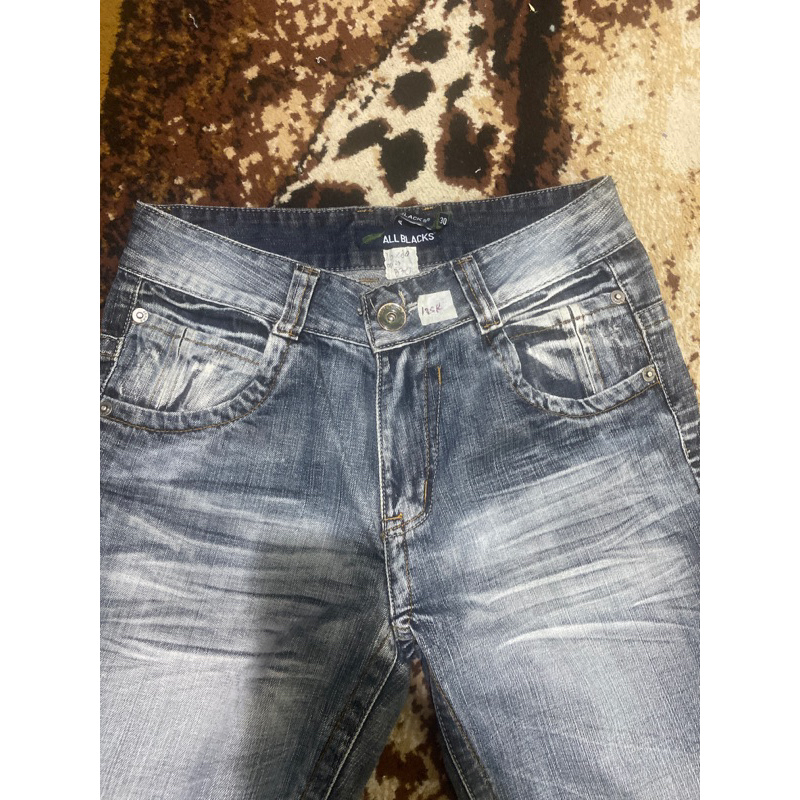 request jeans