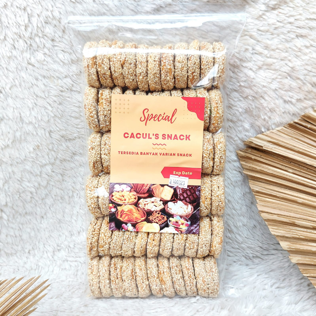 

Biskuit Marie Wijen Special Caculs Snack Makanan Ringan 850 Gram