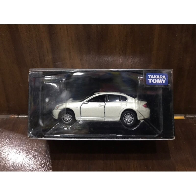 Tomica Limited Nissan Skyline Road Patrol