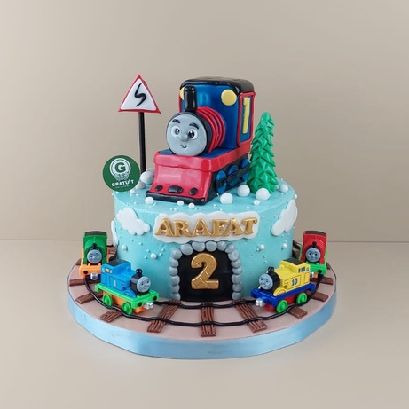 

THOMAS AND FRIENDS ( MAINAN ) / KUE ULANG TAHUN